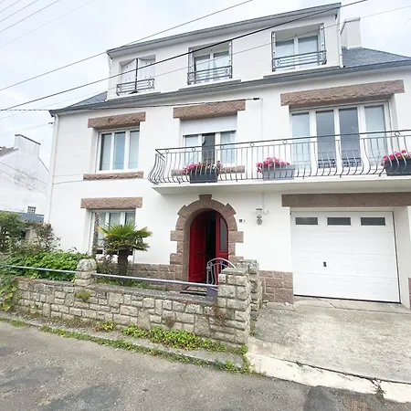 Daire Douarnenez, Treboull Hag Ar Mor *